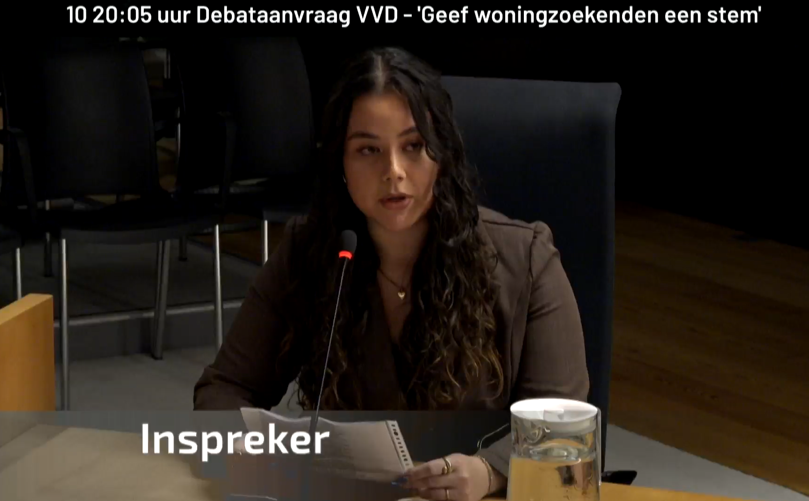 Inspreker Kelly Hoevenagel bij de vergadering van de raadscommissie Ruimte